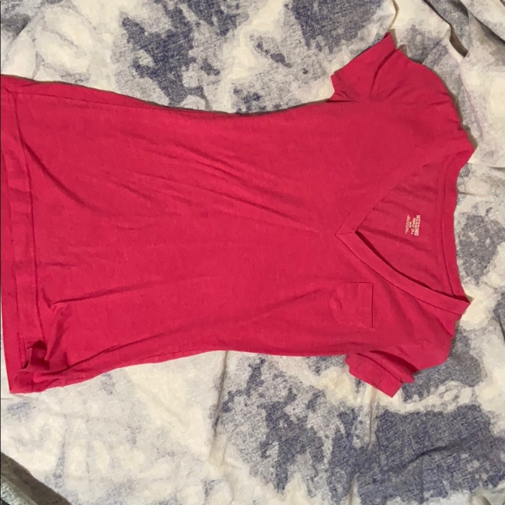 basic pink tee